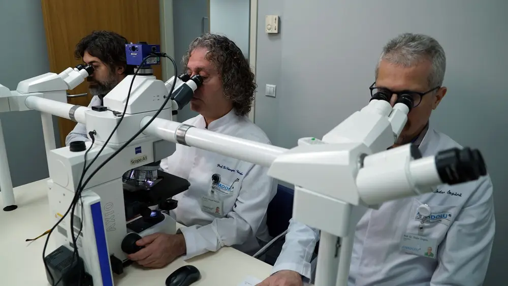Anadolu Medical Center's pathology team analyzing samples